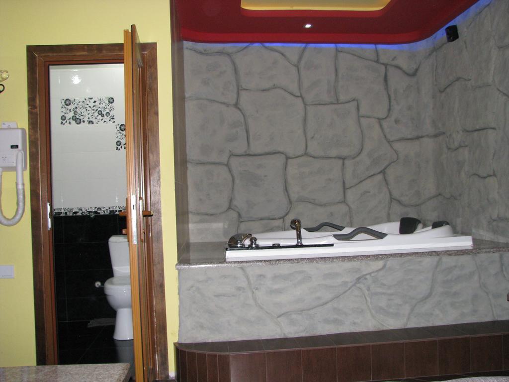 Princ Plaza Hotel Yerevan Room photo
