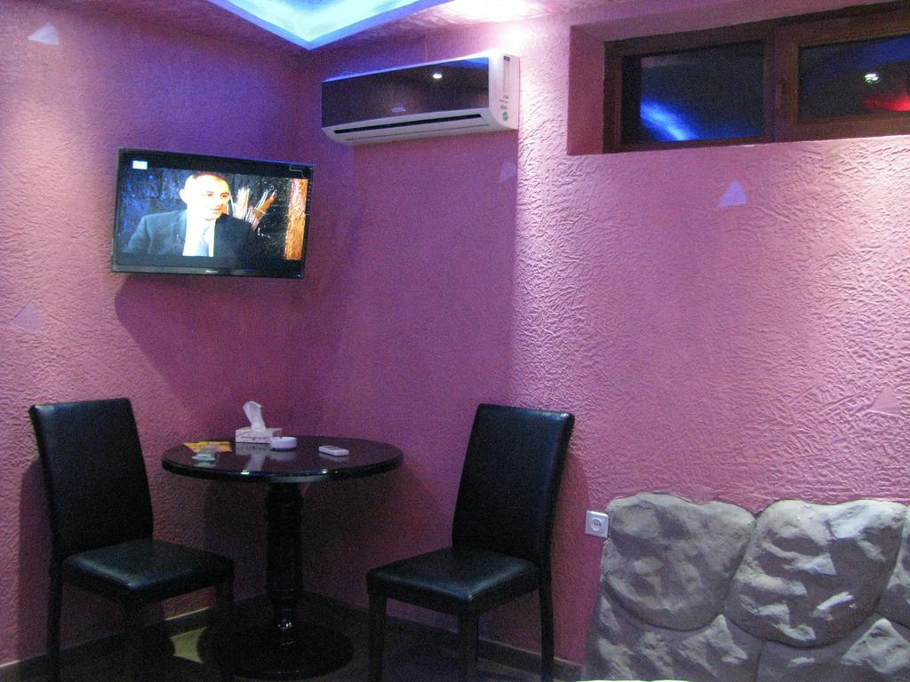 Princ Plaza Hotel Yerevan Room photo