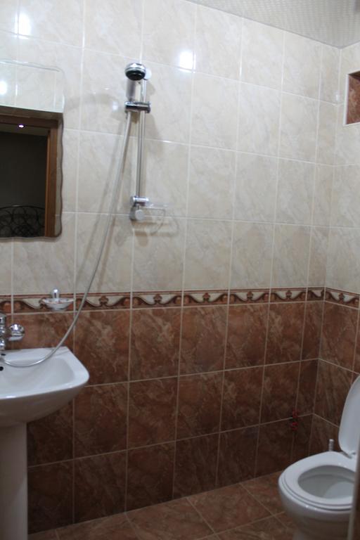 Princ Plaza Hotel Yerevan Room photo