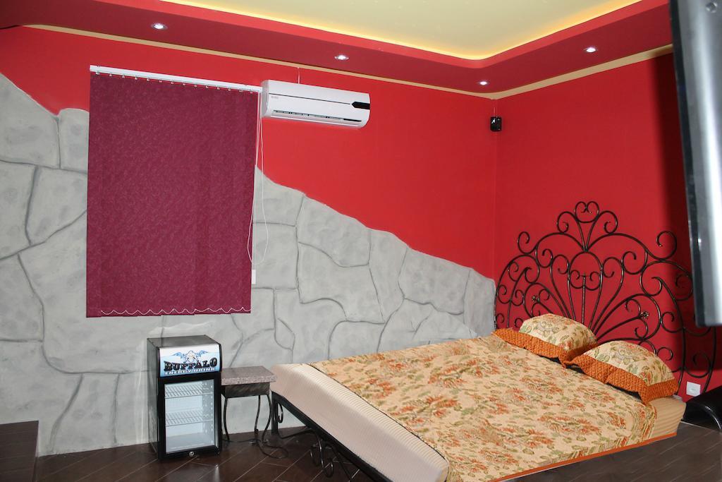 Princ Plaza Hotel Yerevan Room photo