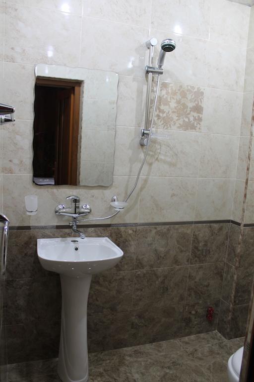 Princ Plaza Hotel Yerevan Room photo